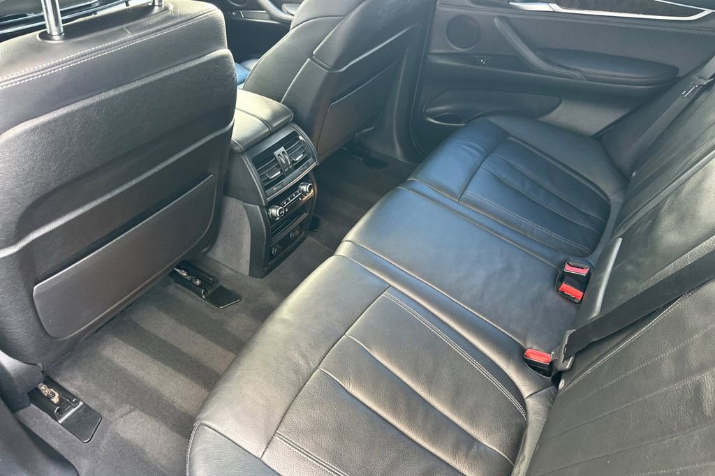 Used 2017 BMW X5 xDrive40e AWD/4WD image 12
