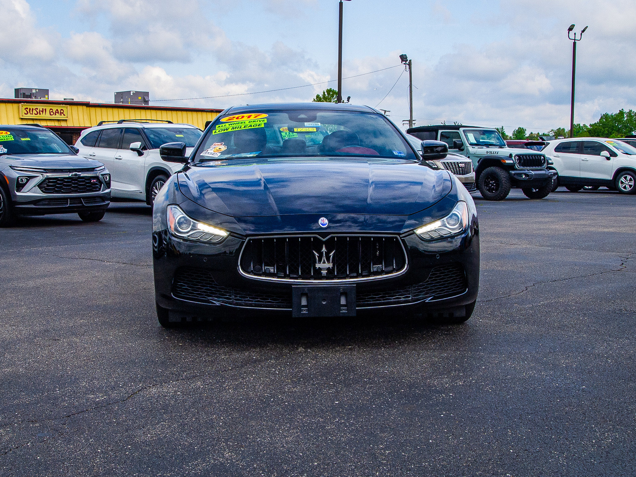 Used 2017 Maserati Ghibli S Q4 AWD/4WD image 2