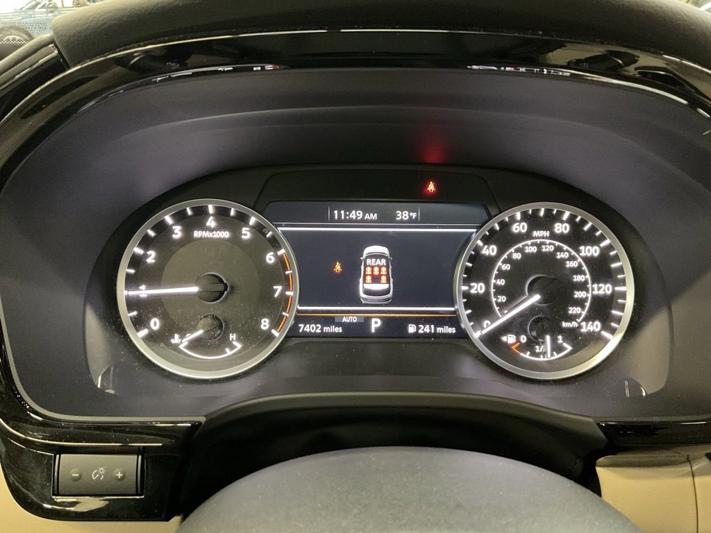 Used 2025 INFINITI QX60 Pure image 14