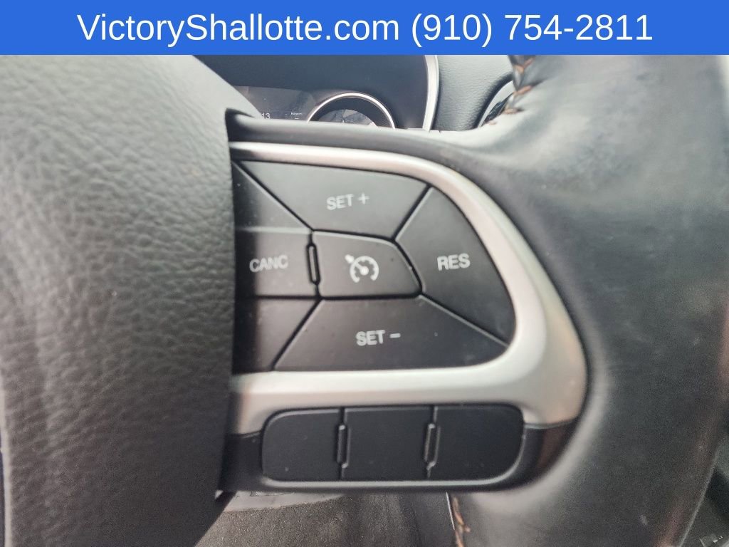 Used 2018 Jeep Compass Limited w/ Navigation Group AWD/4WD image 13