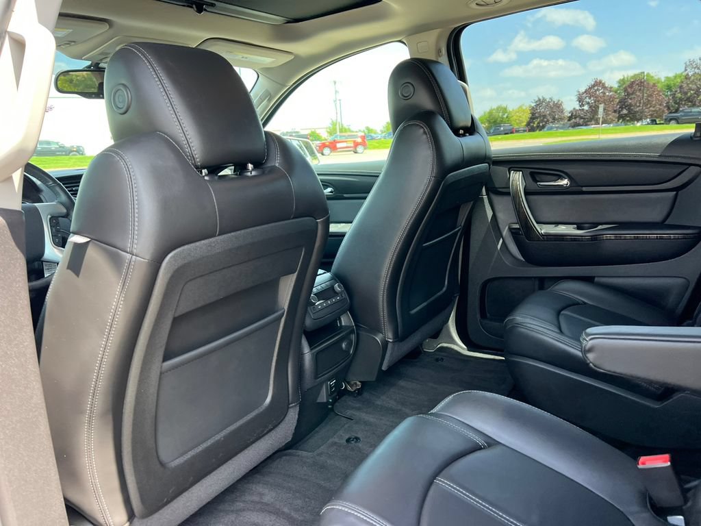 Used 2016 GMC Acadia SLT w/ Premium Edition FWD image 31