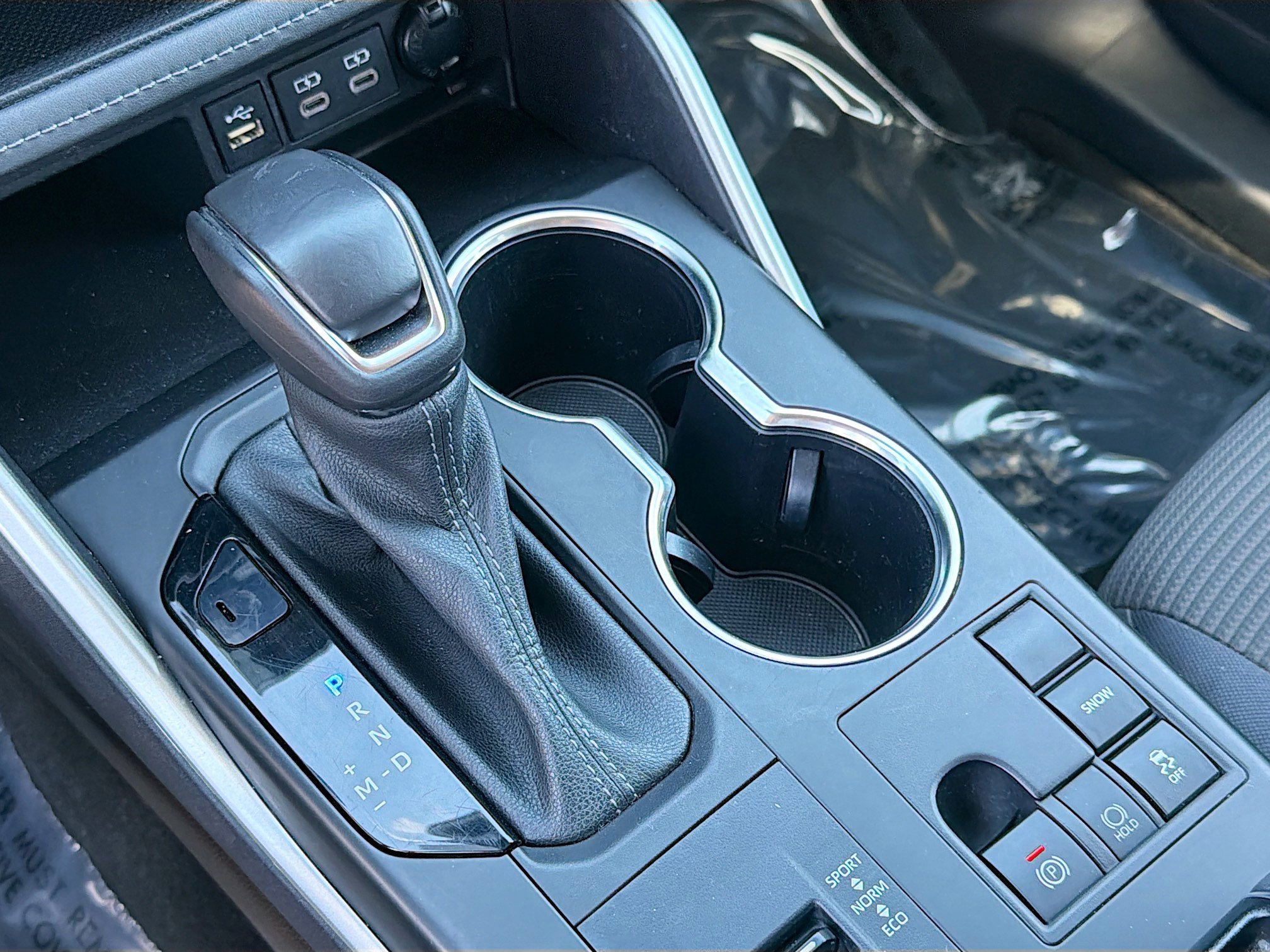 Used 2023 Toyota Highlander LE image 28