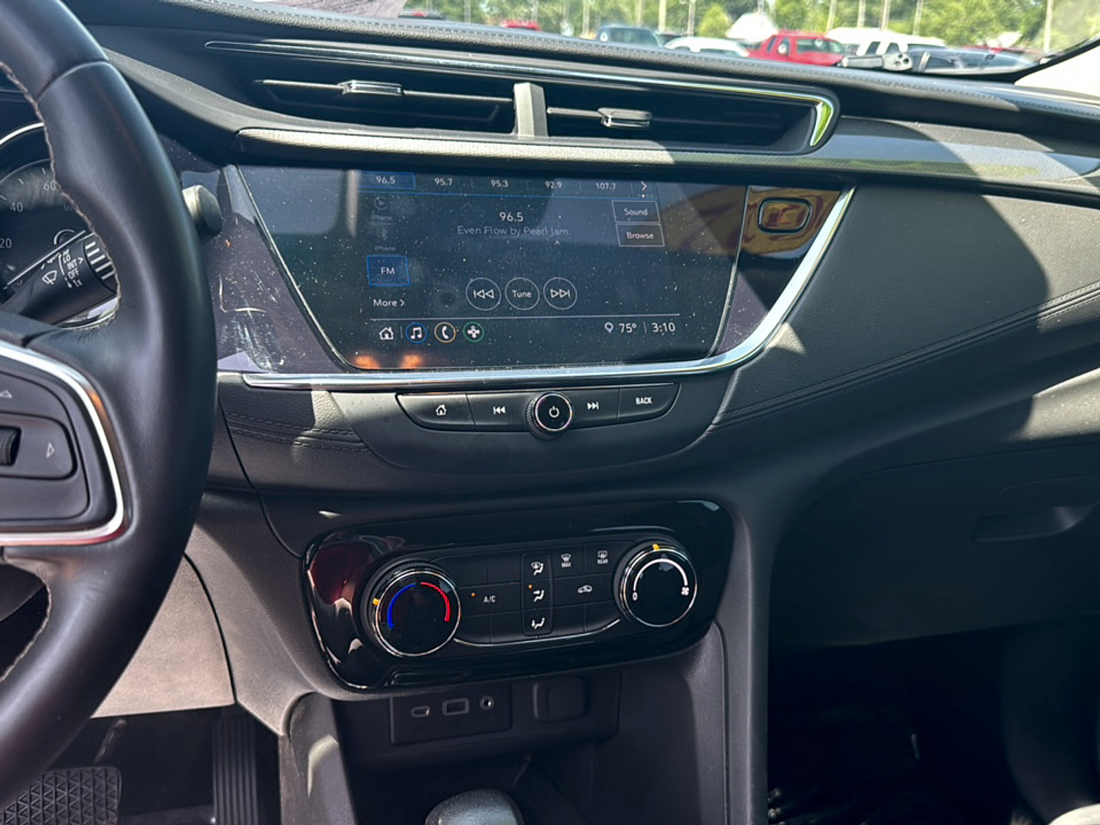 Used 2022 Buick Encore GX Preferred w/ Sport Touring Package FWD image 12