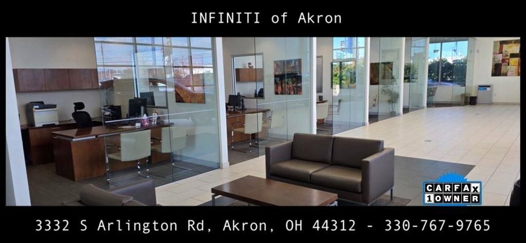 Used 2023 BMW M550i xDrive w/ Executive Package image 24