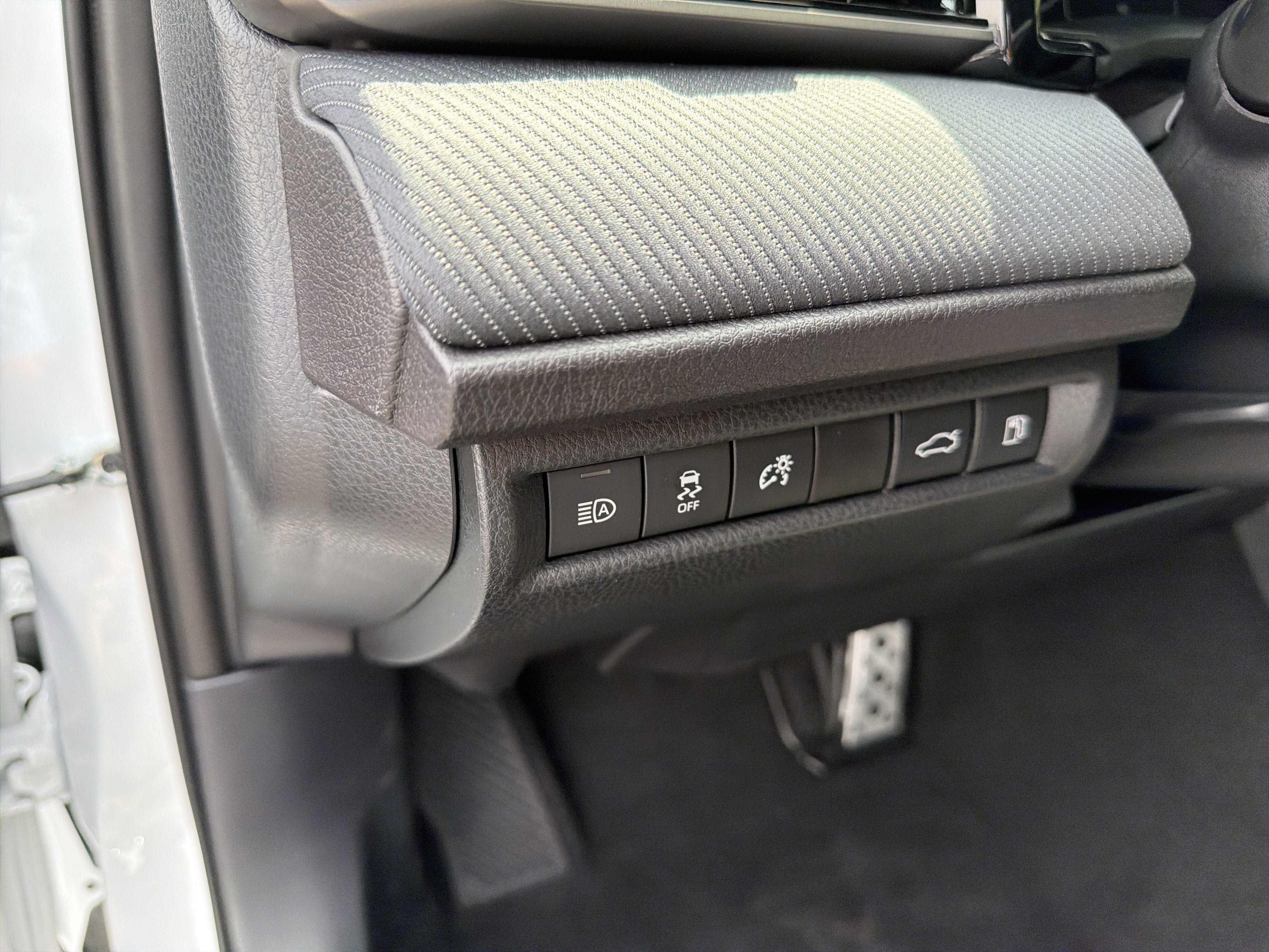 New 2026 Toyota Camry SE FWD image 14