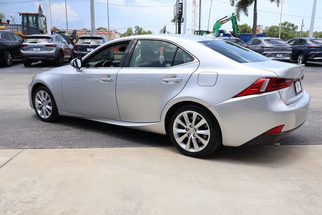 Used 2016 Lexus IS 200t RWD image 6