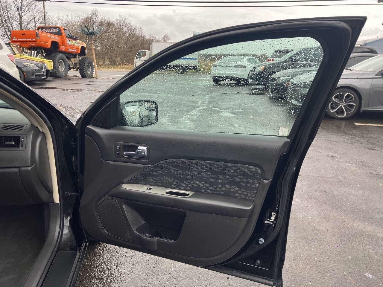 Used 2012 Ford Fusion SE image 18