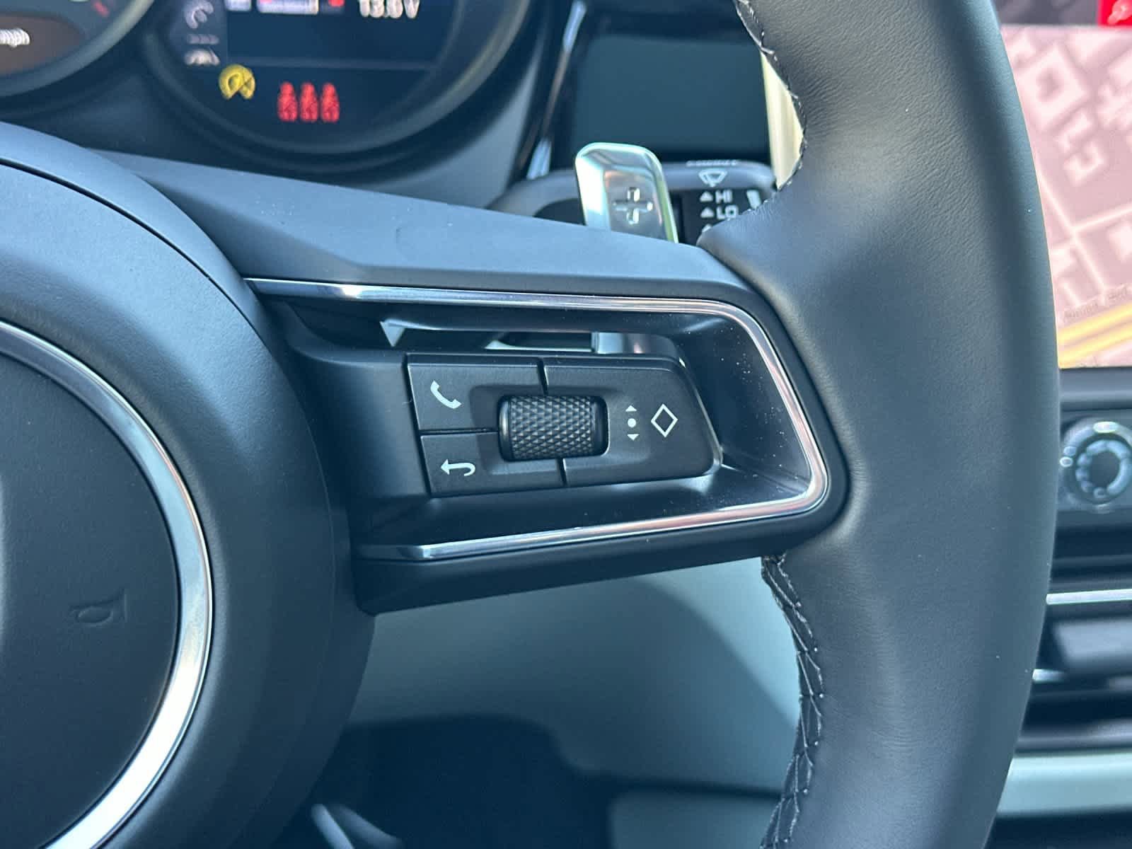 New 2026 Porsche Macan image 28