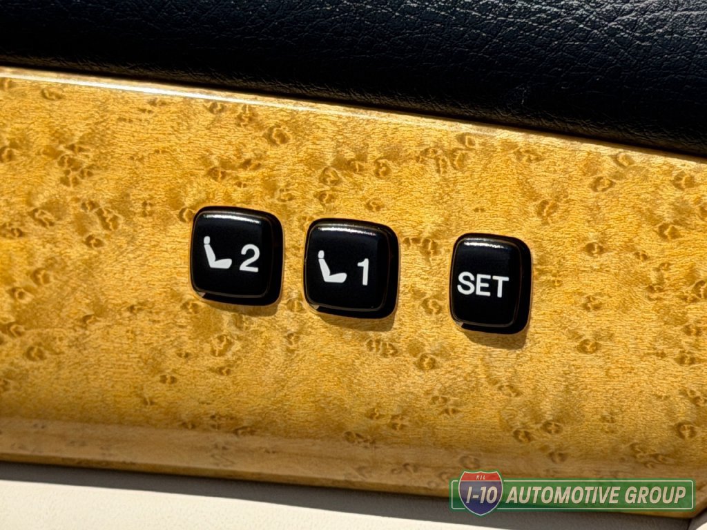 Used 2005 Lexus SC 430 Convertible w/ Preferred Accessory Pkg RWD image 17