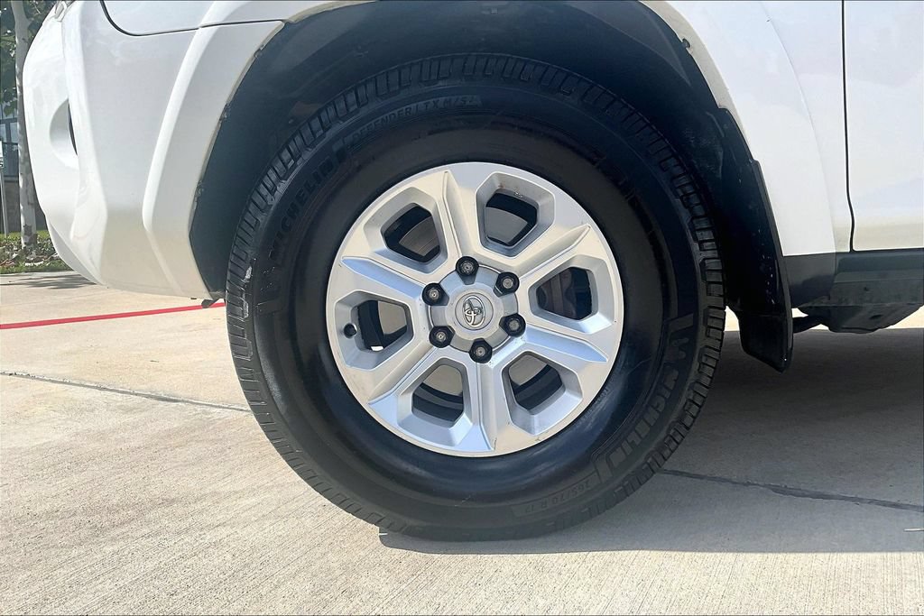 Used 2017 Toyota 4Runner SR5 RWD image 11