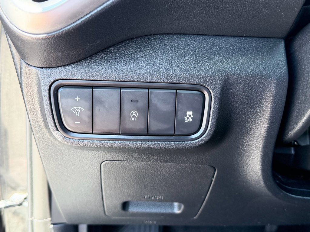 Used 2021 Kia Soul LX FWD image 11