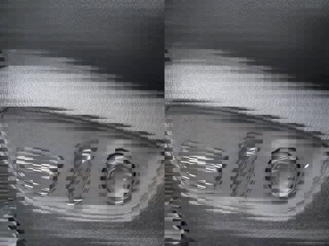 Used 2022 Toyota Highlander XLE image 8