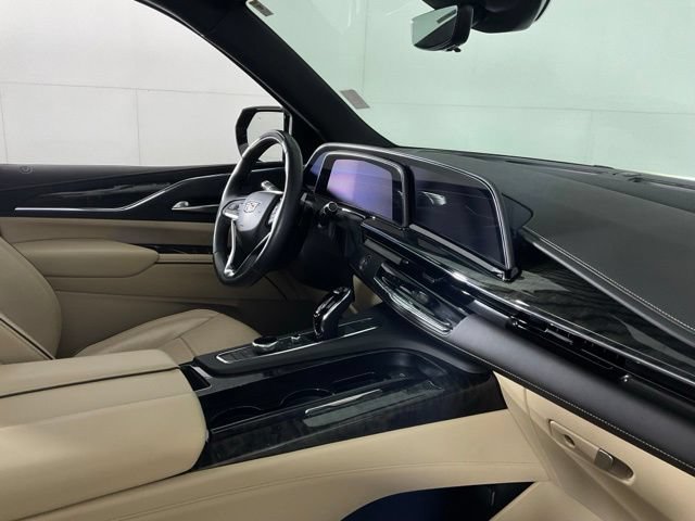 Certified 2024 Cadillac Escalade ESV Premium Luxury w/ Performance Package AWD/4WD image 30