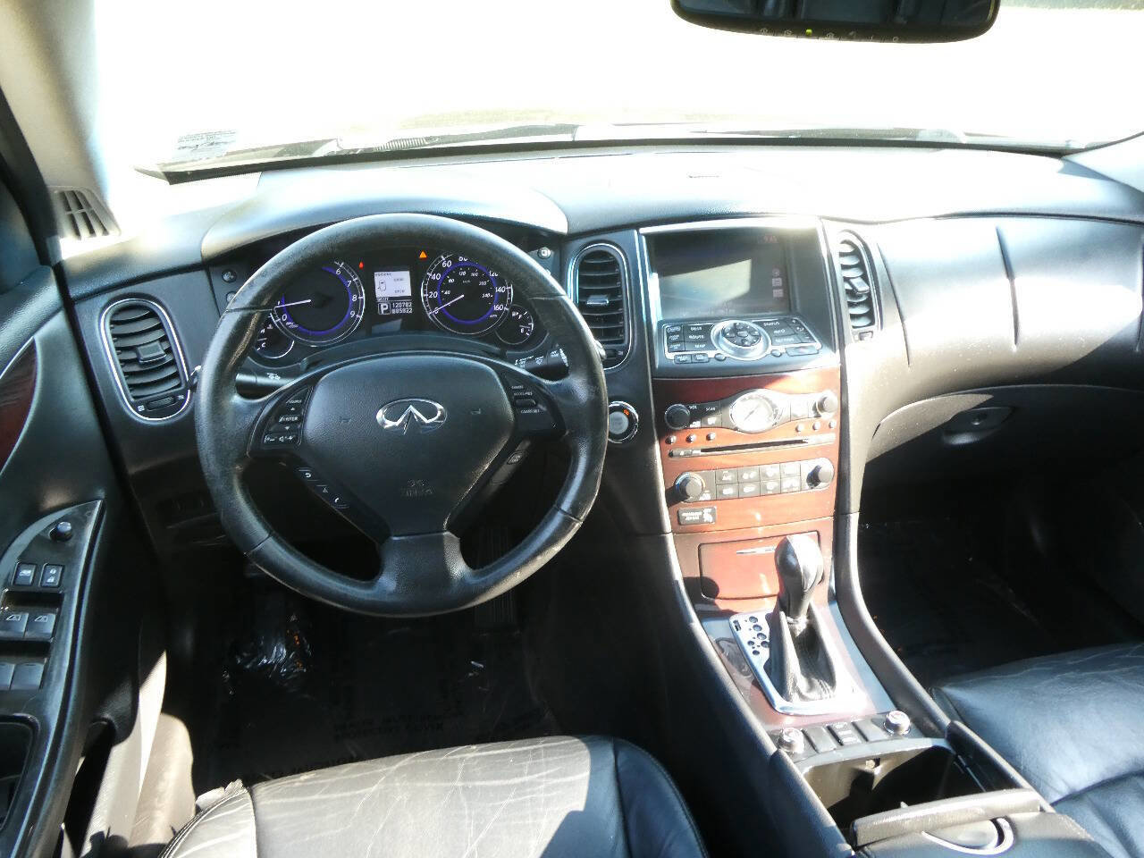 Used 2012 INFINITI EX35 Journey w/ Premium Pkg image 9