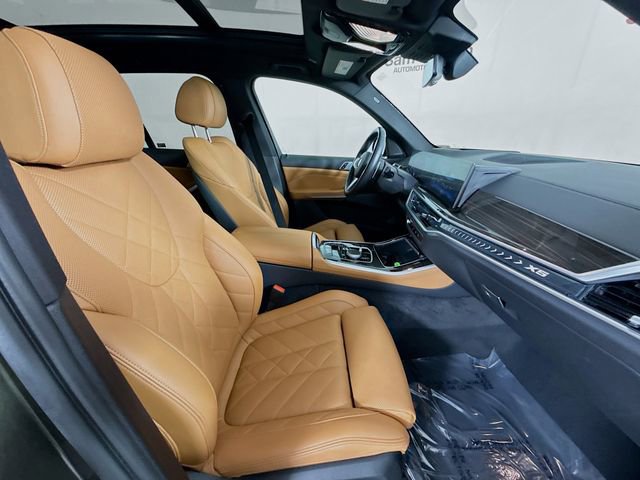 Used 2024 BMW X5 sDrive40i w/ M Sport Package image 29