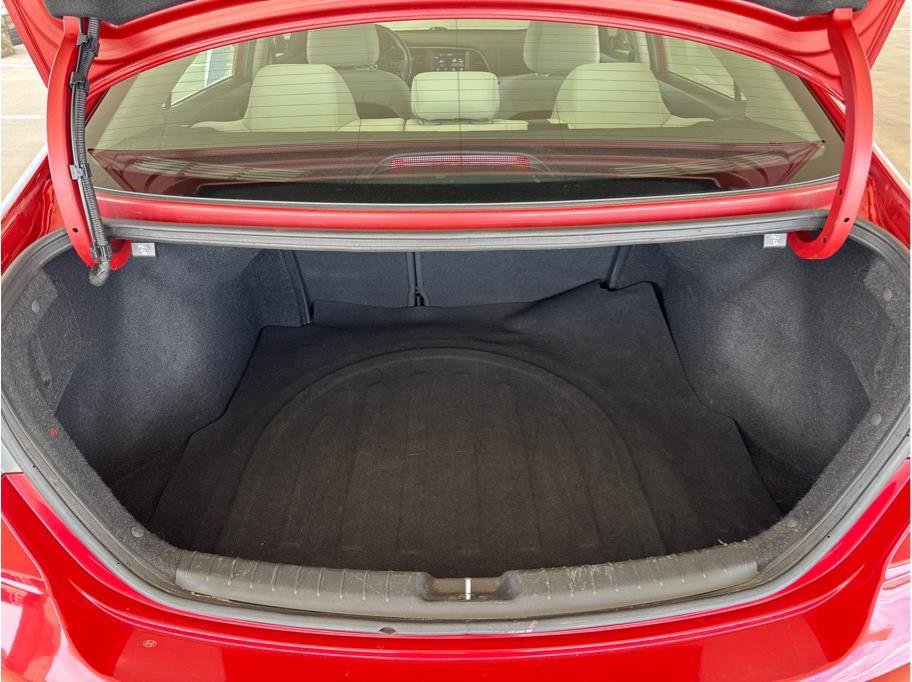 Used 2018 Hyundai Elantra Value Edition image 12