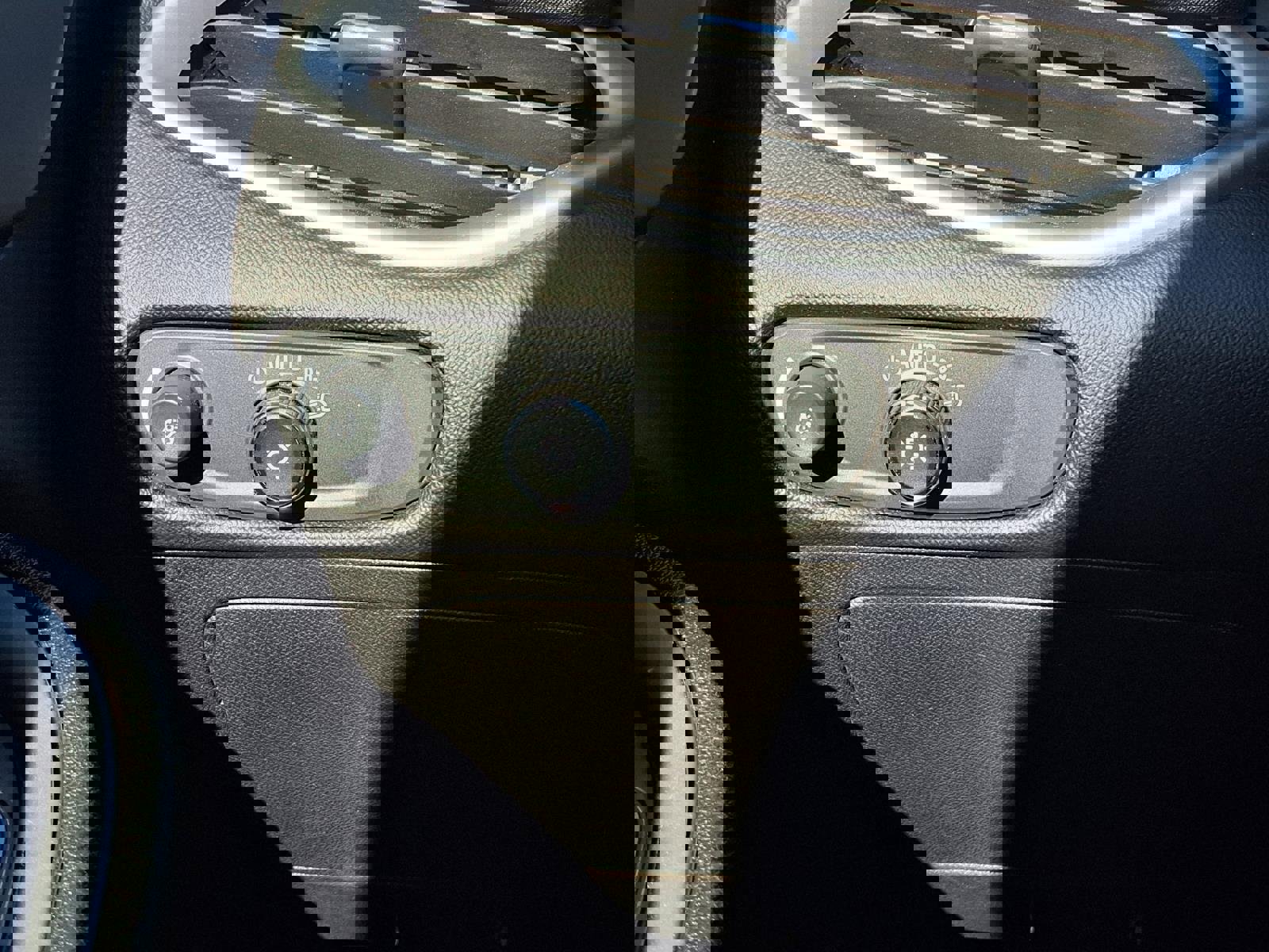 Used 2024 Chevrolet Malibu LT image 19