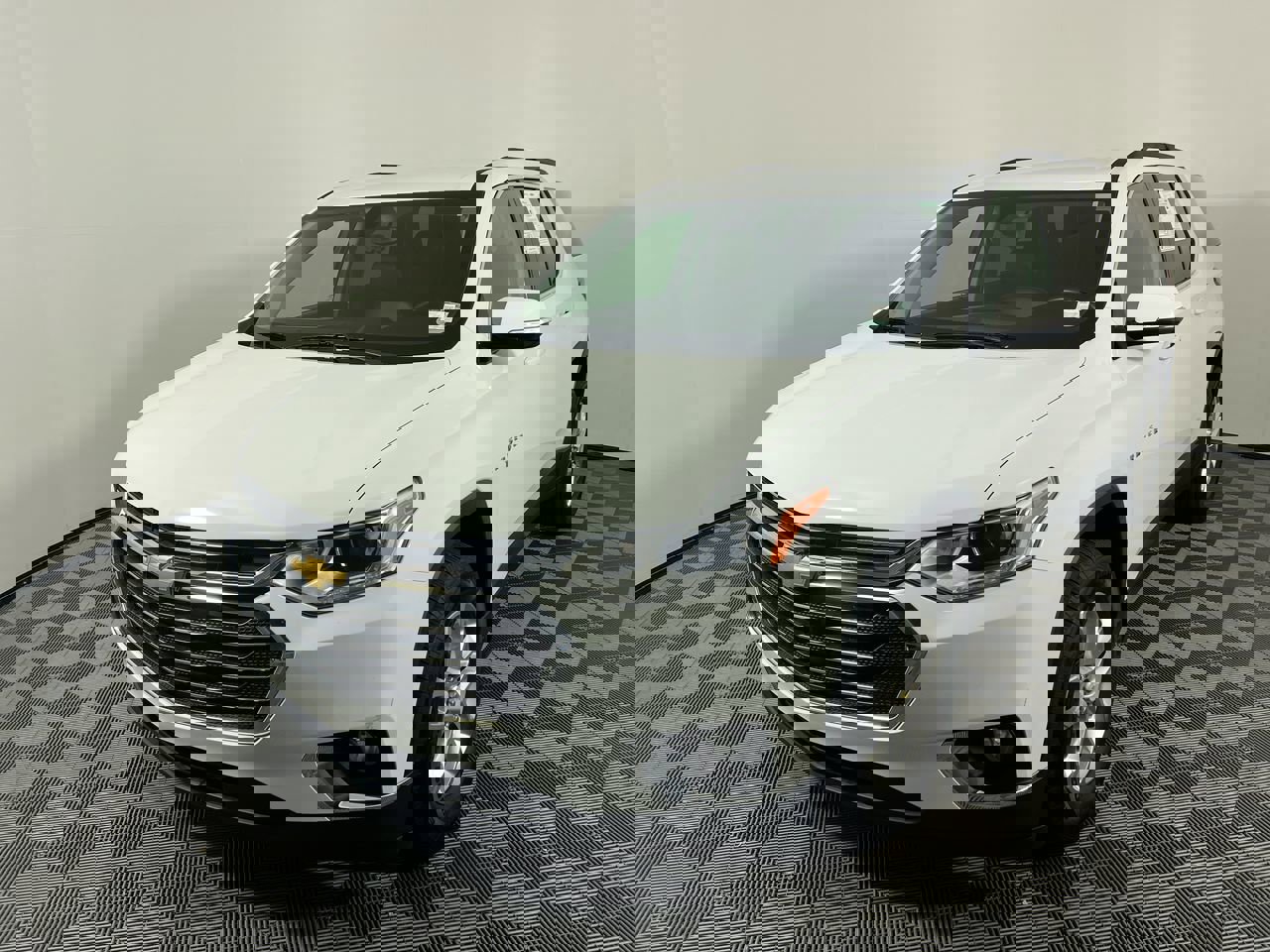 Used 2019 Chevrolet Traverse LT w/ LPO, Floor Liner Package image 9