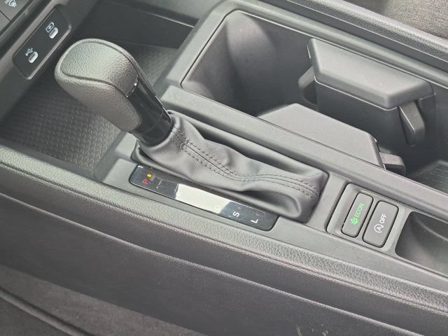 Used 2025 Honda Accord SE image 19