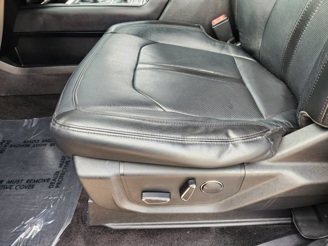 Used 2018 Ford Expedition Limited w/ Equipment Group 301A AWD/4WD image 26