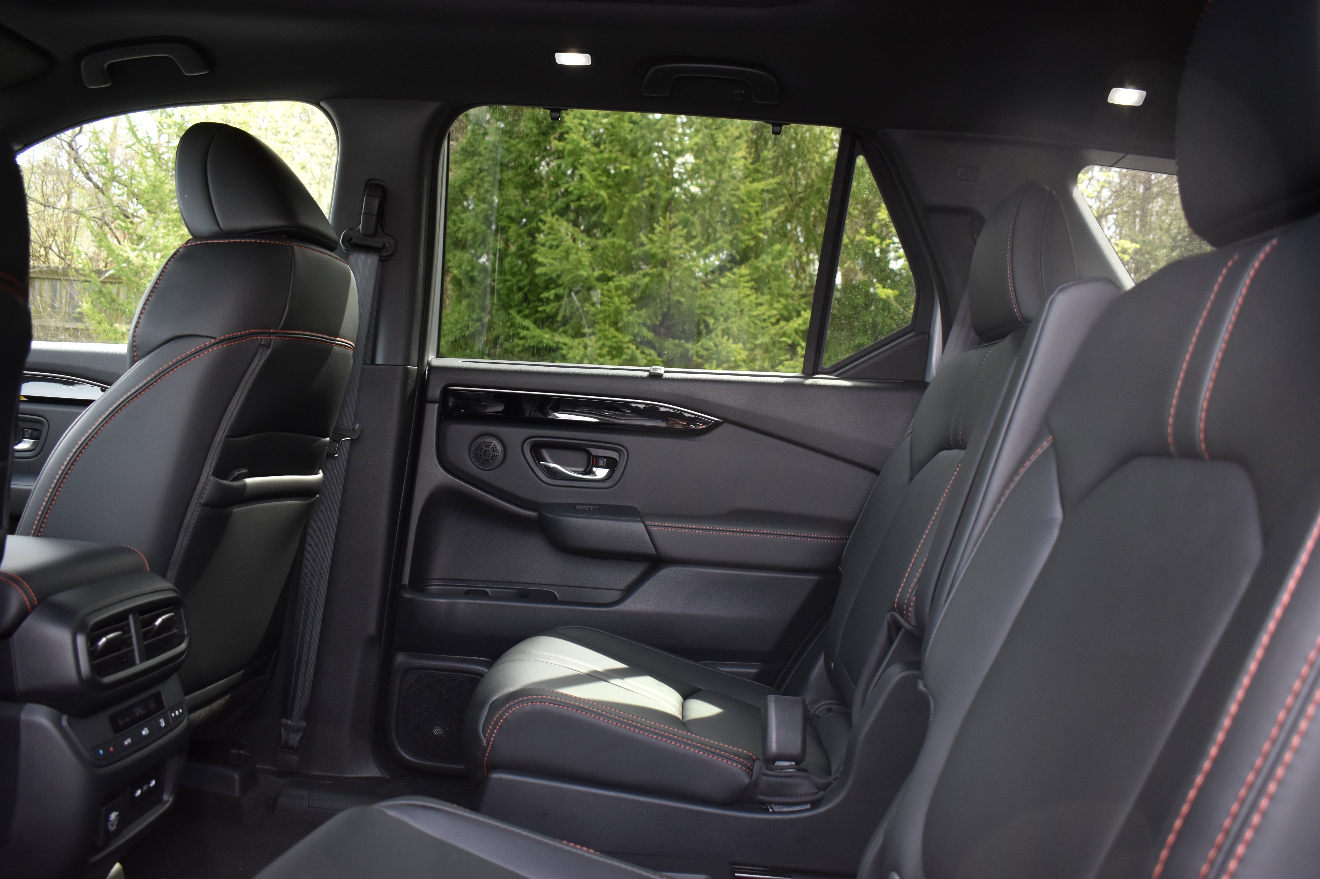 New 2025 Honda Pilot TrailSport image 14