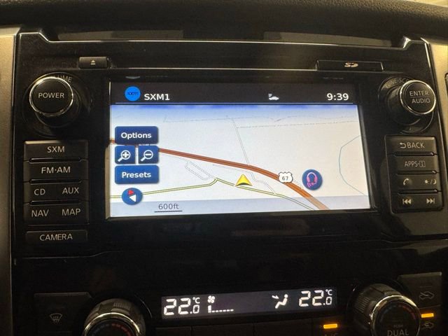 Used 2018 Nissan Titan Platinum Reserve AWD/4WD image 21