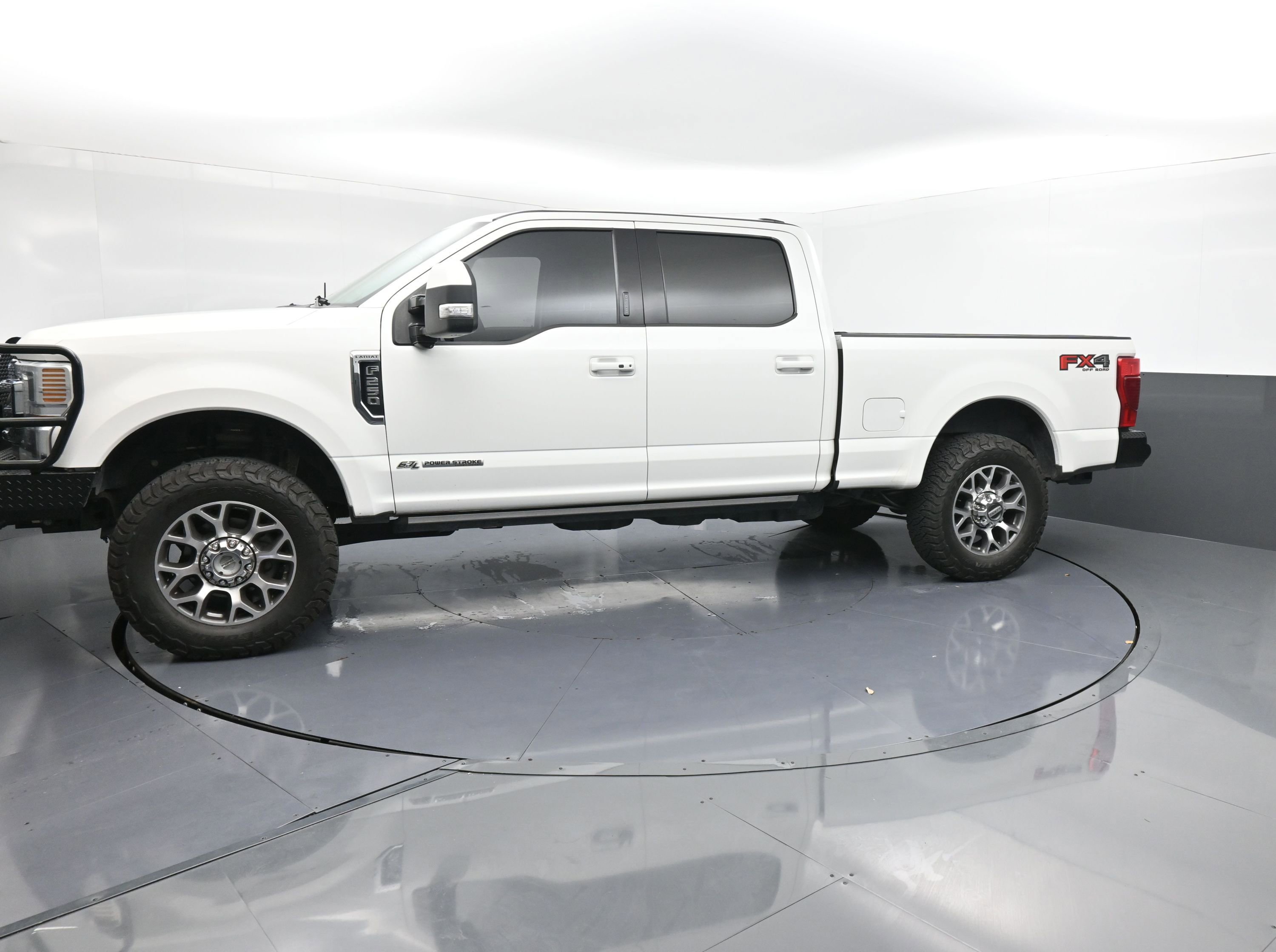 Used 2021 Ford F250 Lariat w/ Lariat Ultimate Package image 5