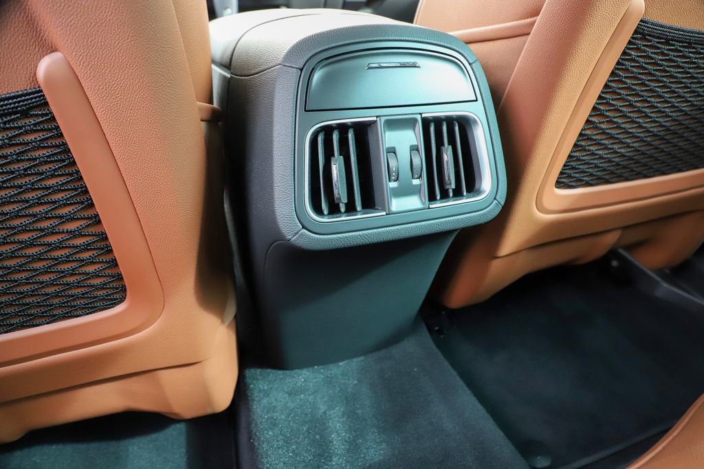 Used 2022 Maserati Levante GT image 31