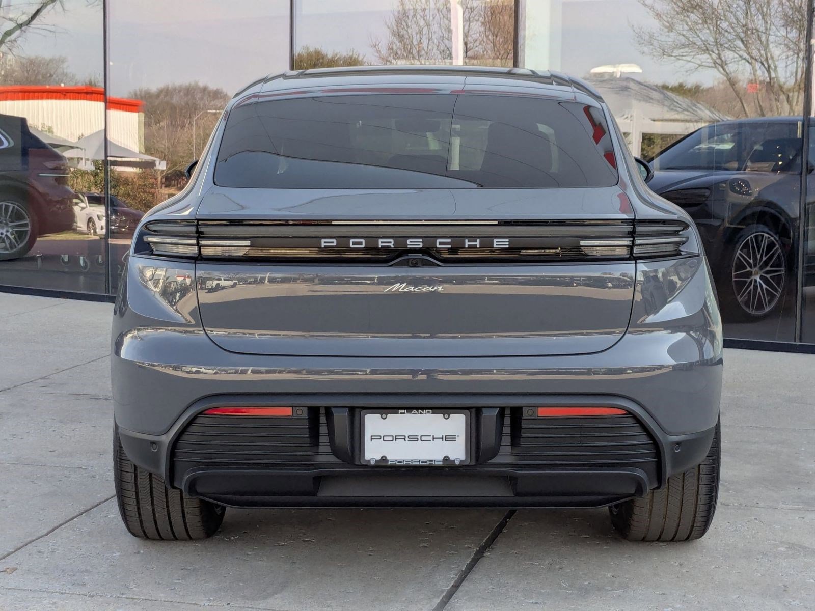 New 2026 Porsche Macan Electric RWD image 10
