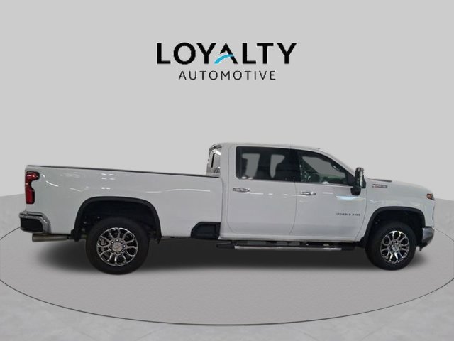 Used 2026 Chevrolet Silverado 3500 LTZ w/ LTZ Premium Package AWD/4WD image 6