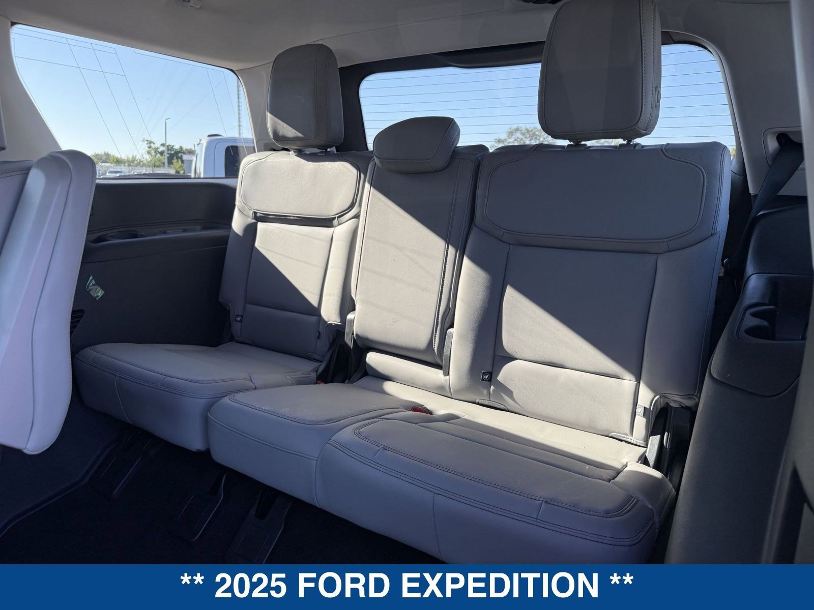 New 2025 Ford Expedition Active RWD image 20