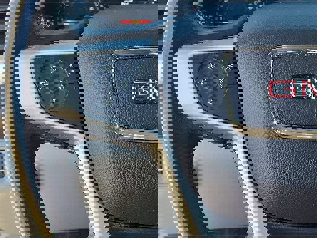 Certified 2023 GMC Acadia SLT image 24