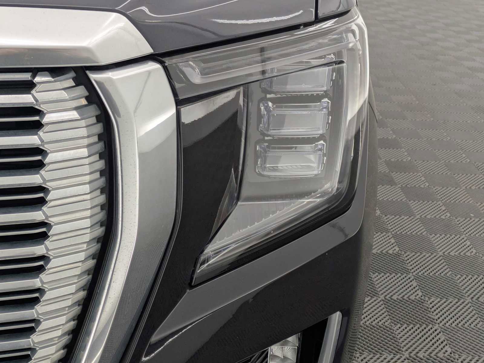 Used 2024 GMC Yukon Denali w/ Max Trailering Package image 10