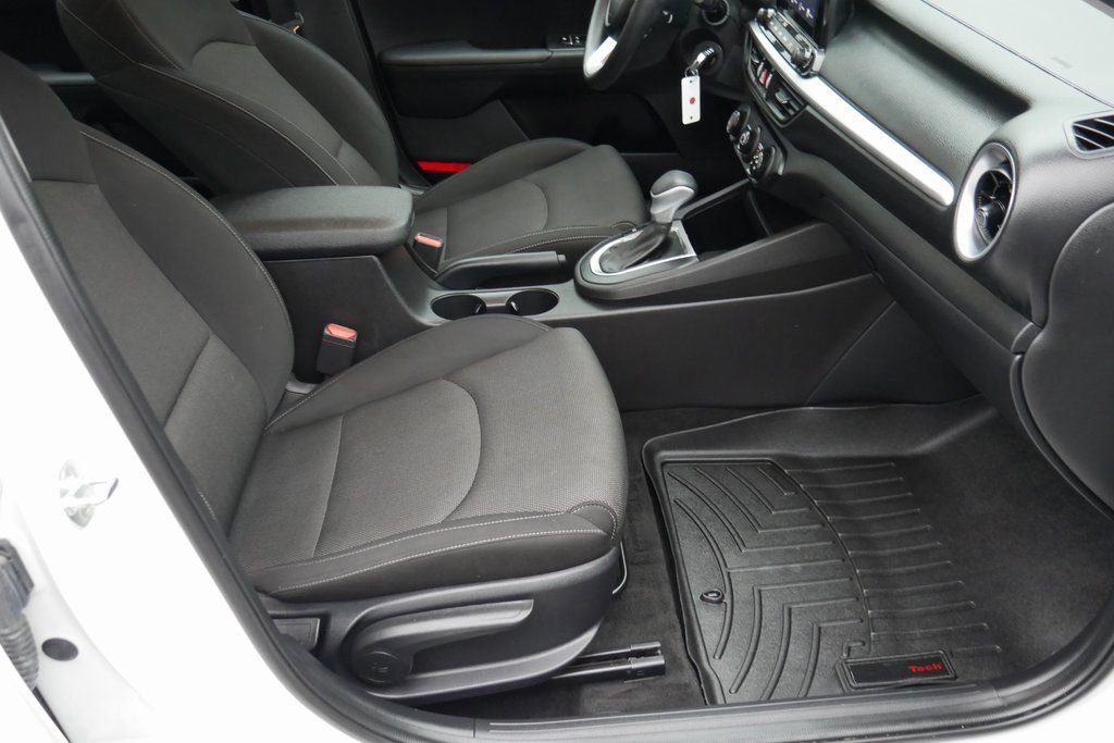 Used 2023 Kia Forte LXS image 19