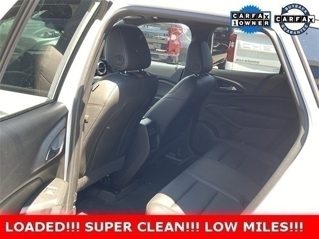 Certified 2024 Chevrolet Trax RS w/ Sunroof Package image 25