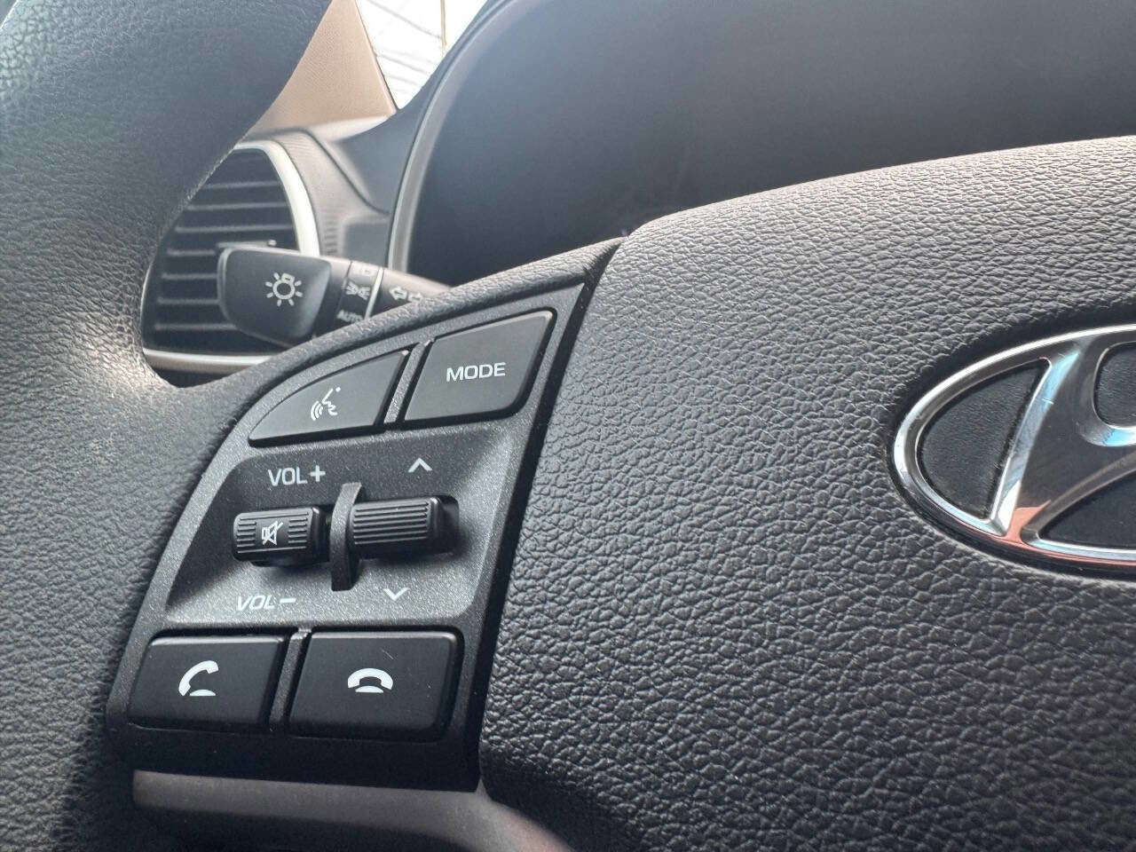 Used 2019 Hyundai Tucson SE image 29