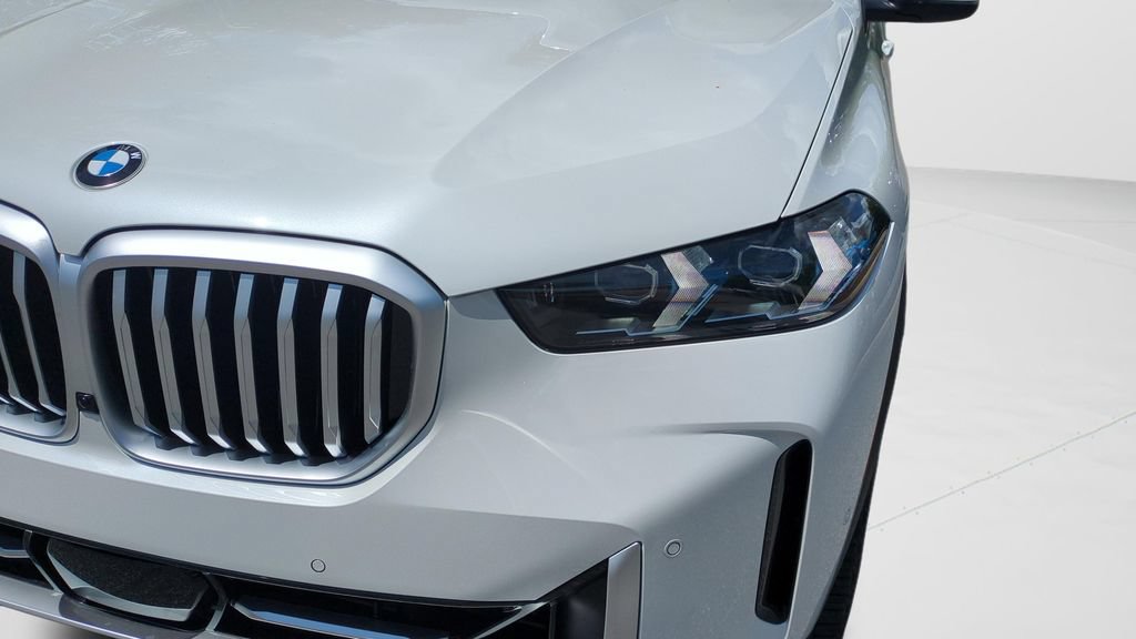New 2026 BMW X5 xDrive40i w/ Climate Comfort Package AWD/4WD image 9