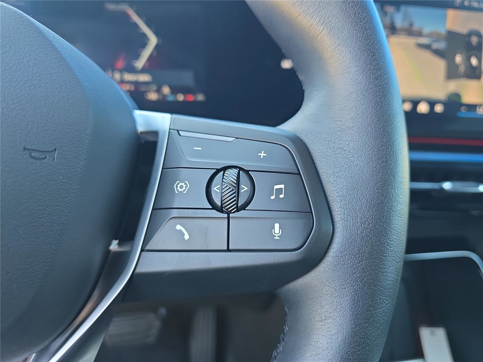 Used 2025 BMW X1 xDrive28i image 21