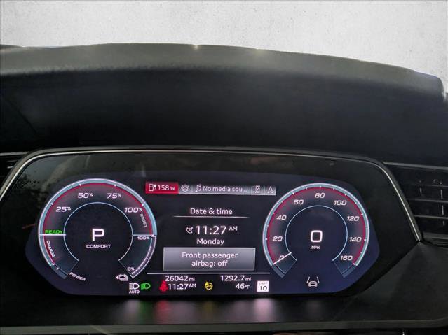 Used 2024 Audi Q8 e-tron Premium Plus w/ Premium Plus Package image 16