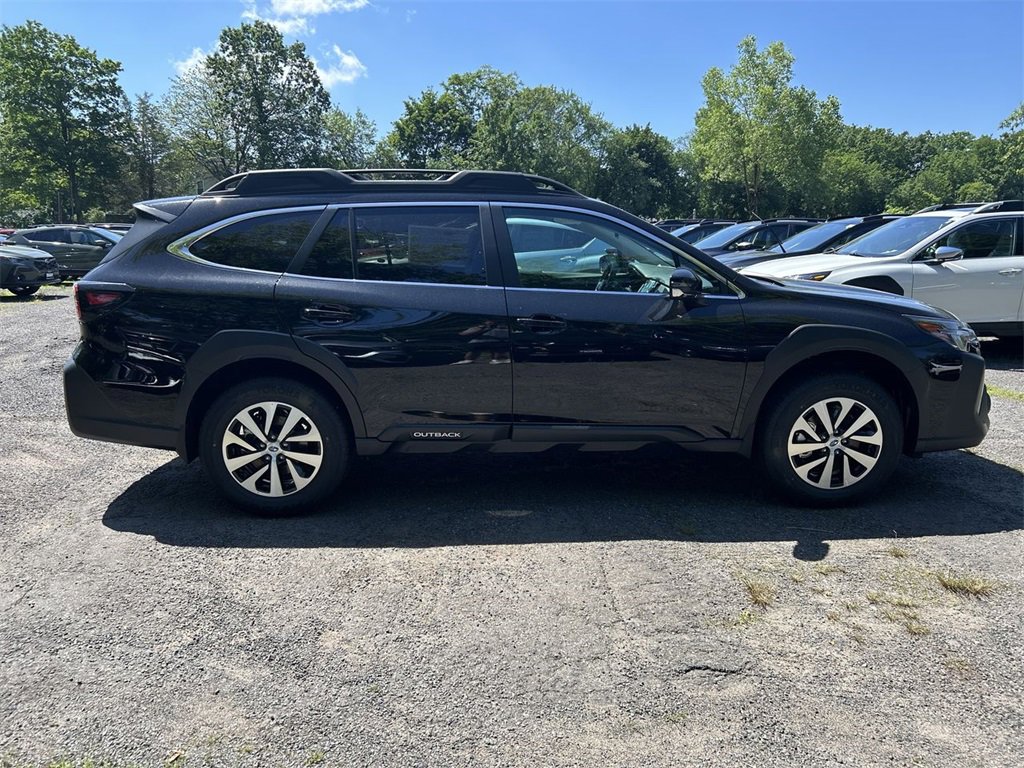 Certified 2025 Subaru Outback Premium image 9