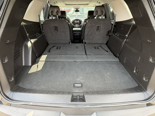 Used 2018 Chevrolet Traverse LT AWD/4WD image 11