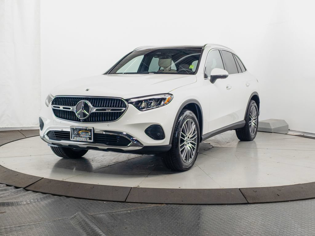 Certified 2026 Mercedes-Benz GLC 300 4MATIC image 3