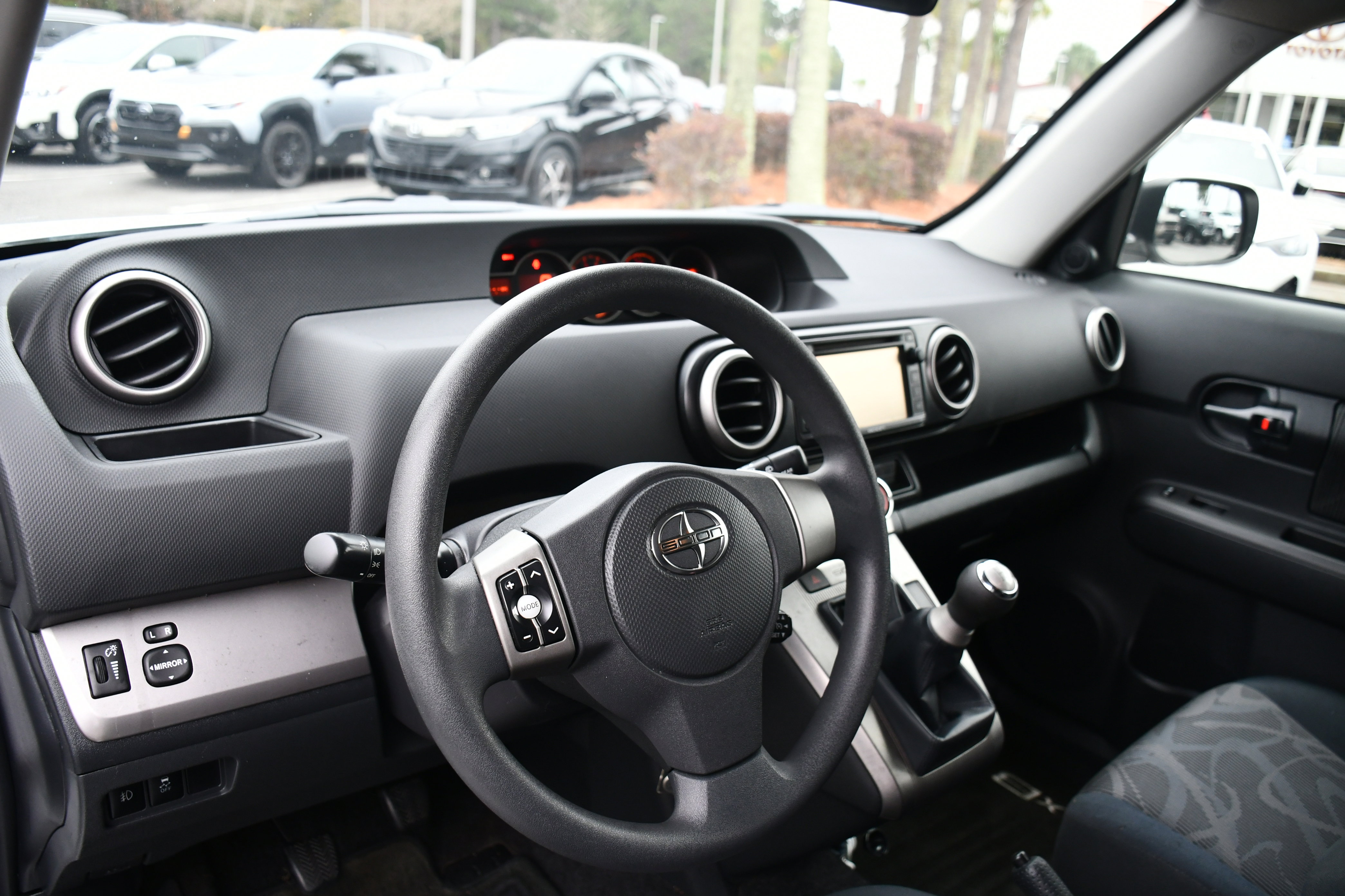 Used 2015 Scion xB image 8