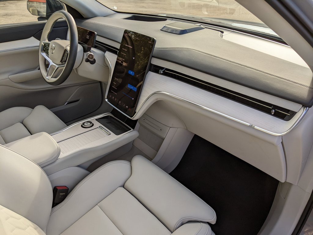 Certified 2025 Volvo EX90 Ultra image 21