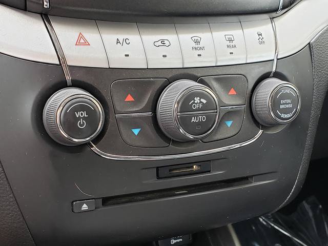 Used 2014 Dodge Journey SXT w/ Flexible Seating Group FWD image 23