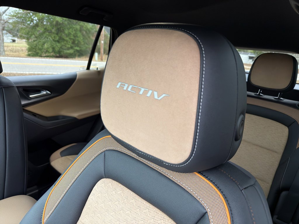 New 2026 Chevrolet Equinox ACTIV w/ Safety and Technology Package image 16