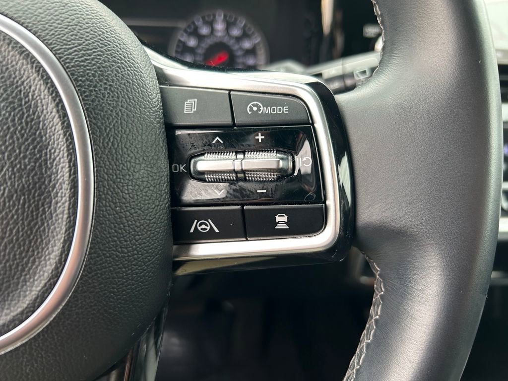Used 2023 Kia Sorento X-Line EX image 19