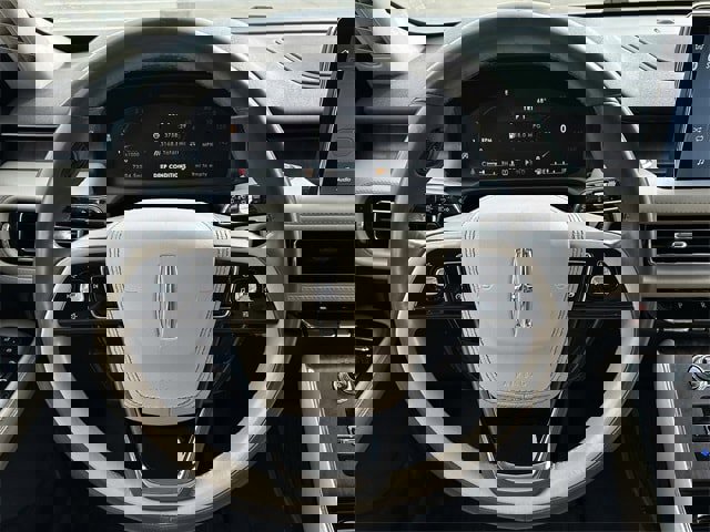 Used 2021 Lincoln Aviator Reserve w/ Elements Package Plus image 13