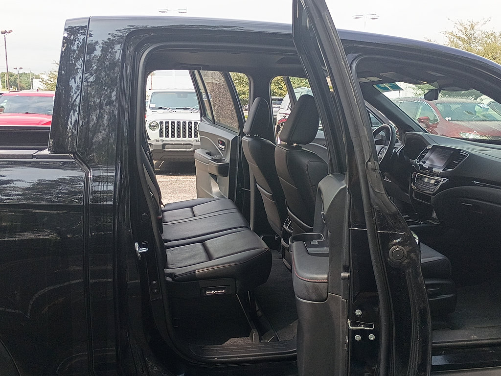 Certified 2023 Honda Ridgeline Black Edition image 17