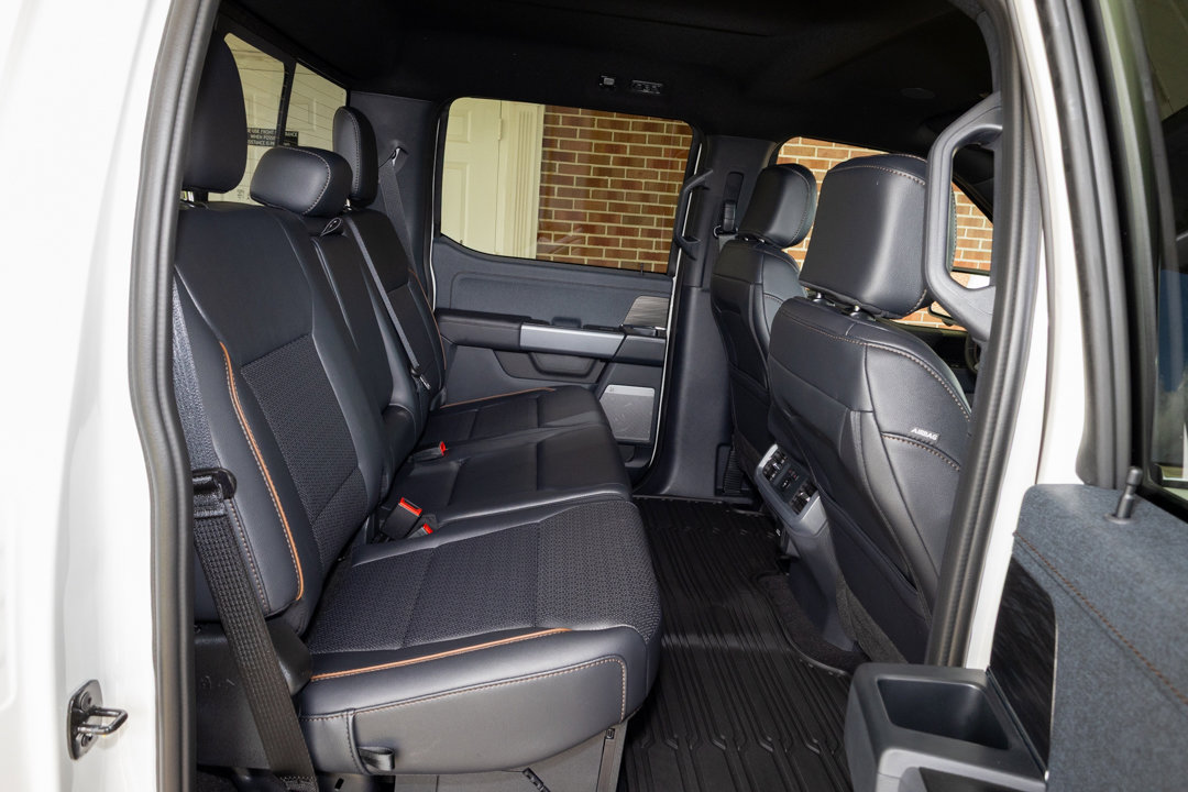 New 2025 Ford F150 Lariat w/ Equipment Group 502A High image 25